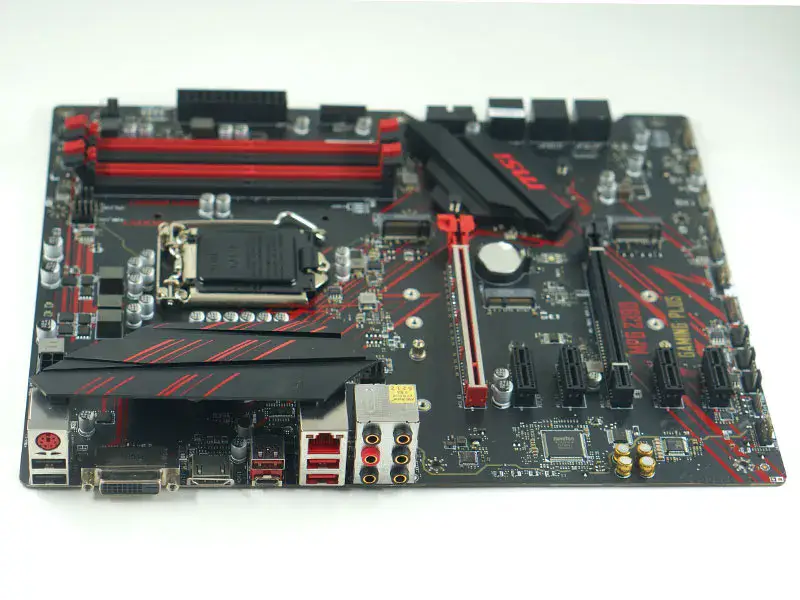 Placa base MSI MPG Z390 GAMING Plus