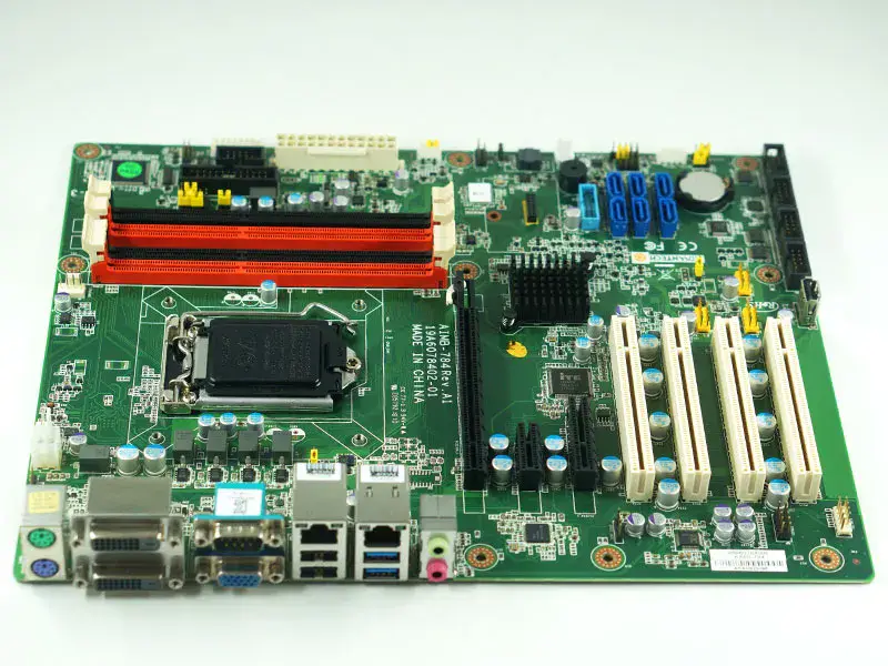 Placa base Advantech AIMB-784G2-00A1E