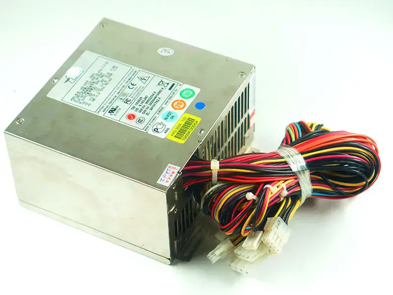 Fuente de alimentación ZIPPY HG2-6350