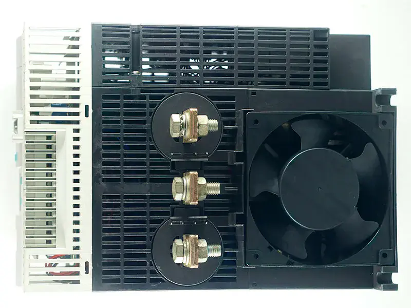 Arrancador suave SIEMENS 3RW4443-6BC44