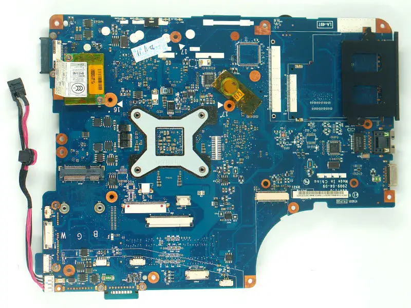 Toshiba Satellite 17'' L500D L505D NSWAE LA-5332P K000093250 Placa base