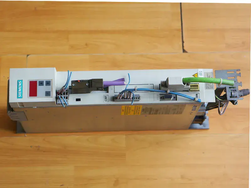 Siemens 6SE7016-0TP50-Z INVERSOR