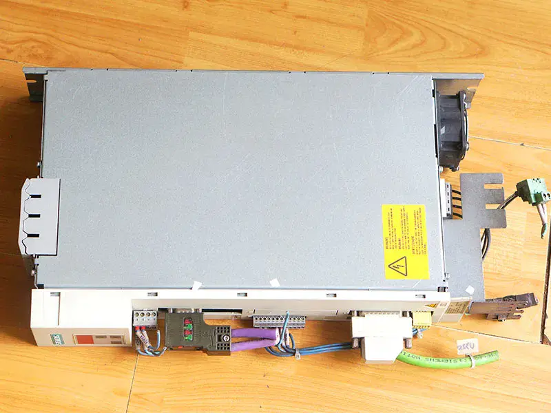 Siemens 6SE7016-0TP50-Z INVERSOR