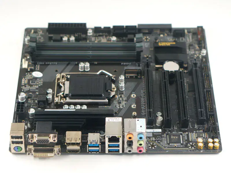 Placa base Gigabyte GA-B250M-D3H