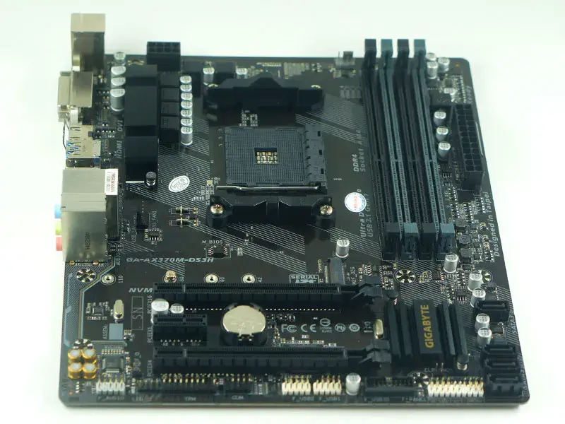 GIGABYTE GA-AX370M-DS3H Placa Base