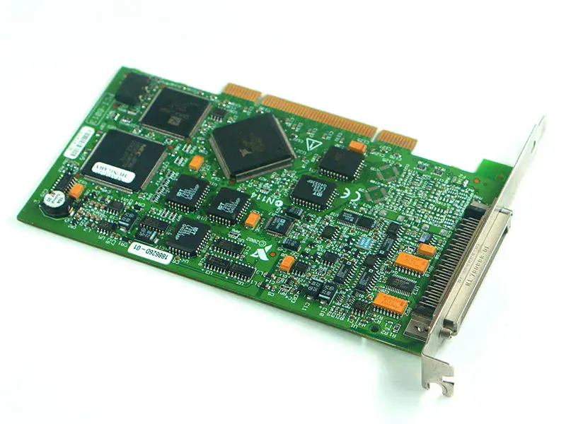 Placa base NI PCI-6013