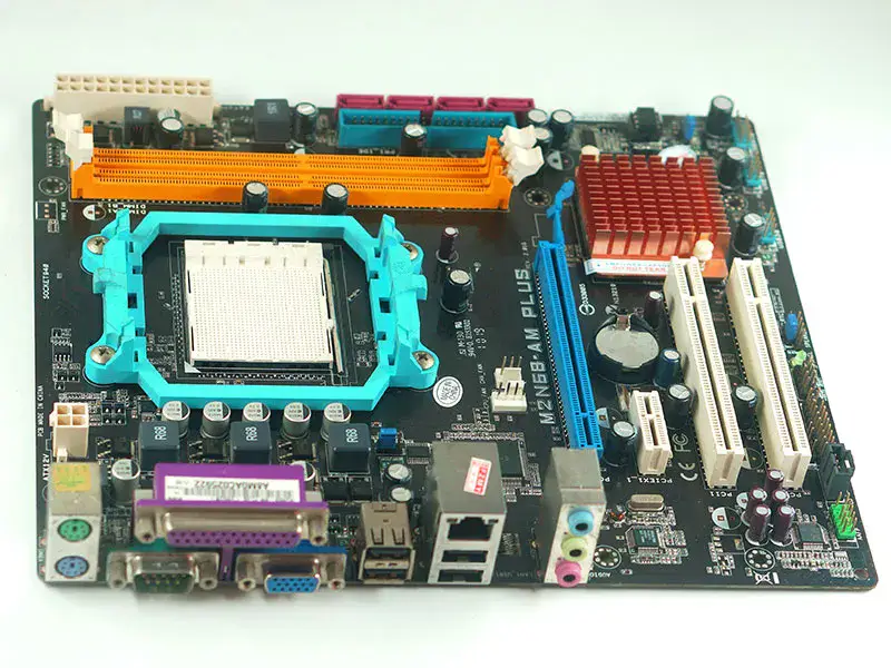Placa base Asus M2N68-AM PLUS AM2/AM2+ uATX