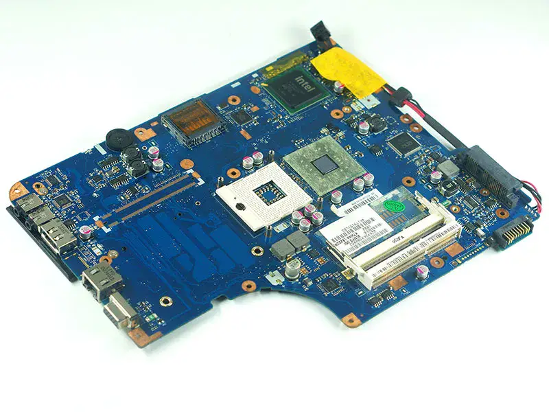 Placa base Toshiba K000092150 L500 L555