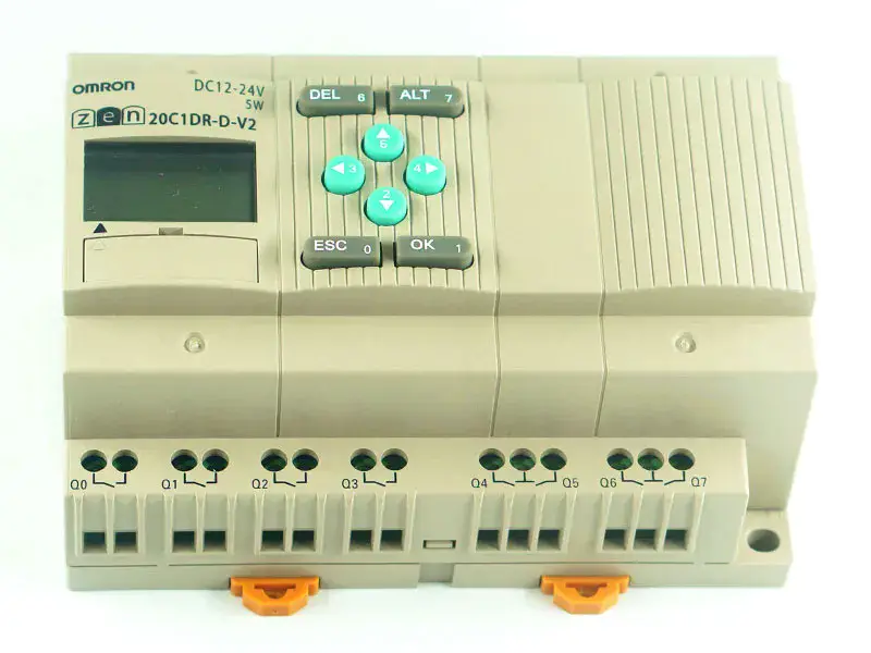Módulo PLC Omron ZEN-20C1DR-D-V2