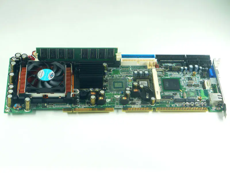 ibase IB820H placa base