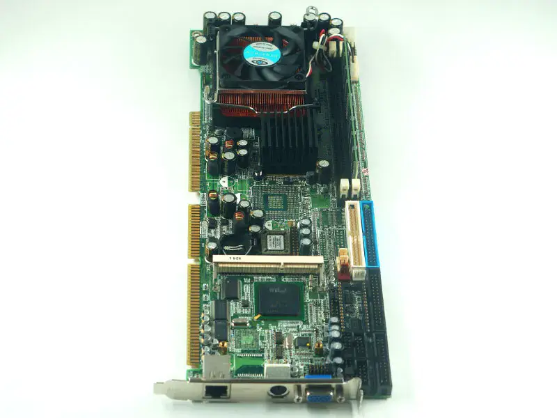ibase IB820H placa base