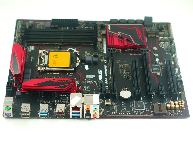 Placa base Asus E3 PRO GAMING V5 C232 LGA 1151 E3 1231V5