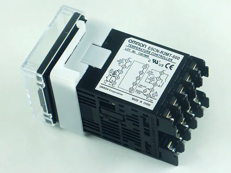 Termostato OMRON E5CN-R2MT-500