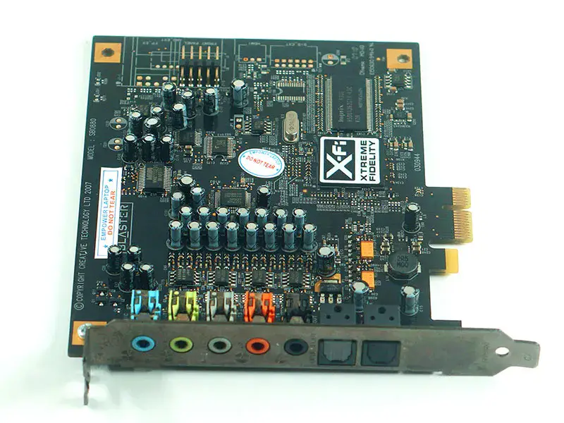 Tarjeta de sonido Creative SB0880