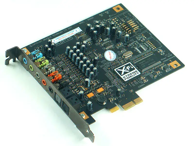 Tarjeta de sonido Creative SB0880
