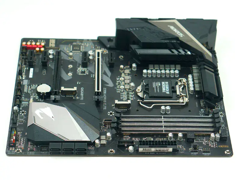 Placa base Gigabyte GA Z390 AORUS ELITE