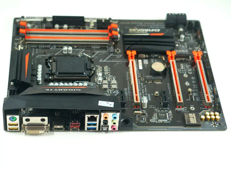 Gigabyte GA-Z270-Phoenix Placa base para juegos LGA1151 DDR4