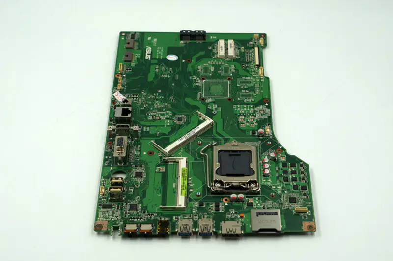 Placa base Asus ET2700I