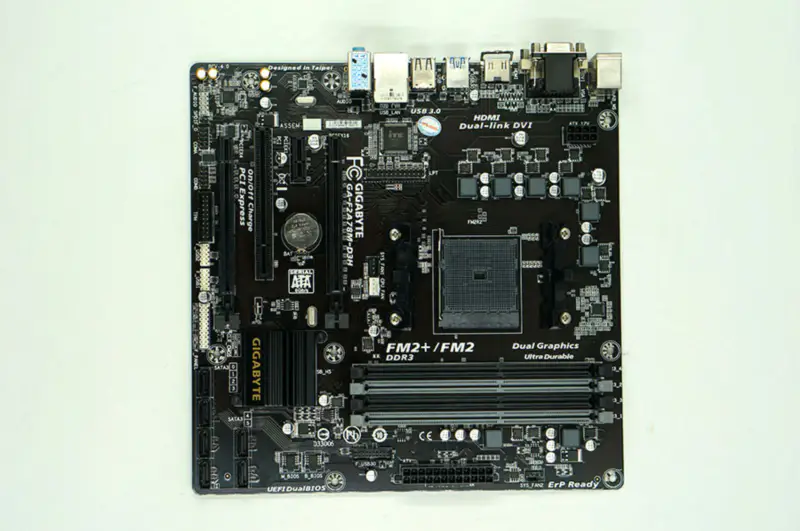 Placa base Gigabyte GA-F2A78M-D3H FM2+ DDR3