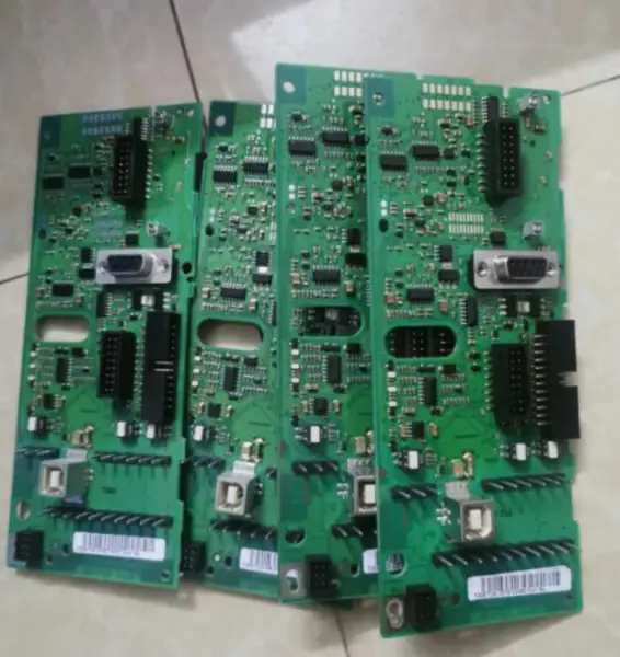 Danfoss inverter serie FC302 CPU control placa base 130B7204 130B7129 130B7715 AT/07