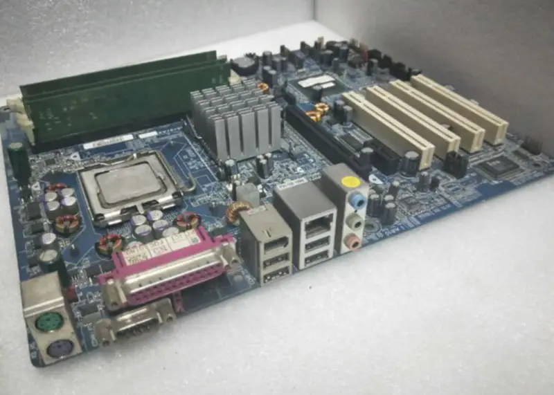 Placa base Gigabyte GA-8IAX LGA 775 para estaciones de trabajo