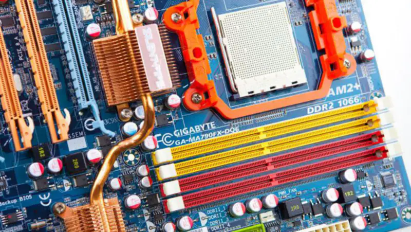 Placa base Gigabyte GA-MA790FX-DQ6 Socket AM2+ DDR2