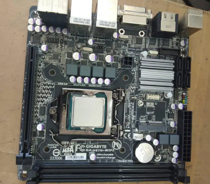 Placa base Gigabyte GA-H87N-WIFI