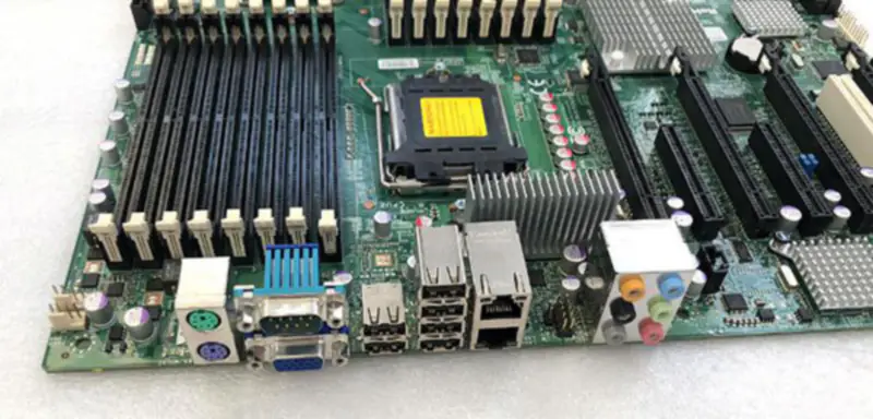 La placa base para estaciones de trabajo SuperMicro H8DAi+ es compatible con la CPU Opteron 2000