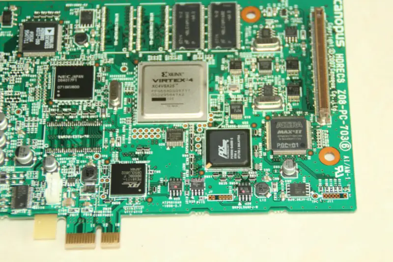 Tarjeta de adquisición multiformato para edición de vídeo en tiempo real Canopus HDRECS Z08-PC-703 Pegasus