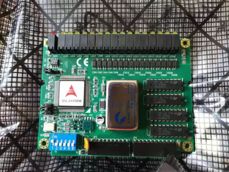 ADLINK HSL-DO32-DB-N Módulo de tarjeta hija de salida discreta de 32 canales