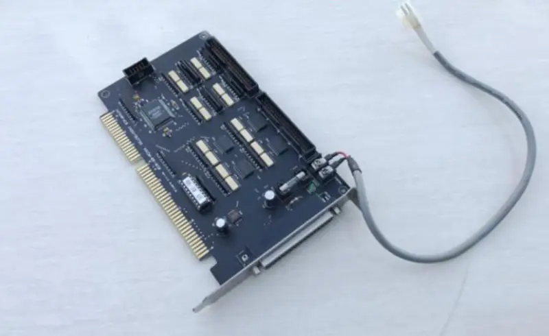 KECM-05-020 REV 2.0 placa base industrial INTERFACE IN32/OUT32