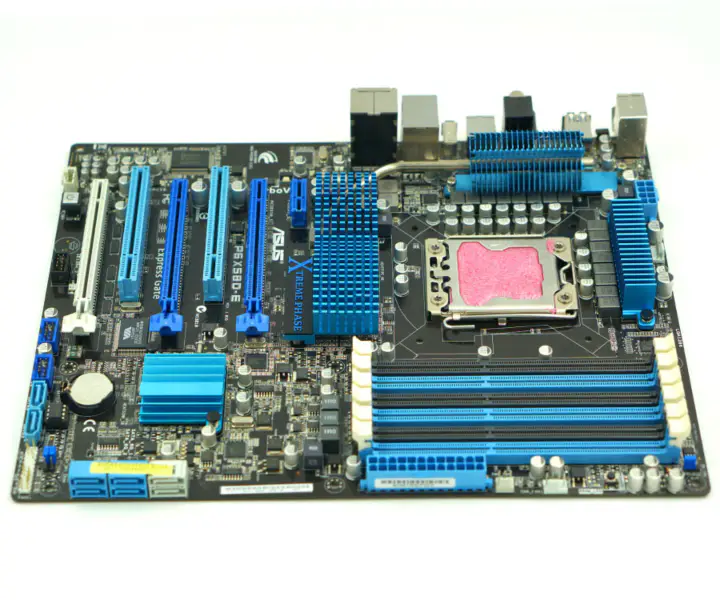 Asus P6X58D-E Placa base de sobremesa X58 Socket LGA 1366 i7 Extreme DDR3 24G ATX