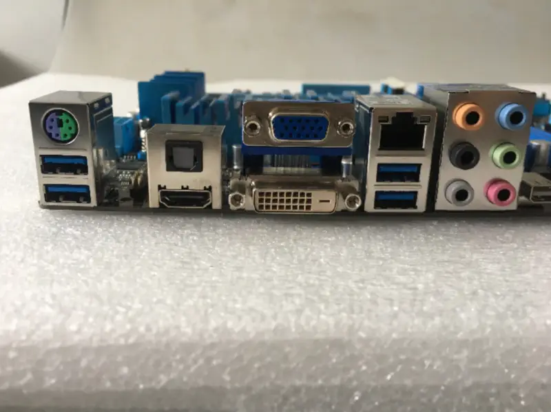 ASUS P8Z77-V PRO/Thunderbolt Placa base de sobremesa Z77 Socket LGA 1155 i3 i5 i7 DDR3 32G ATX
