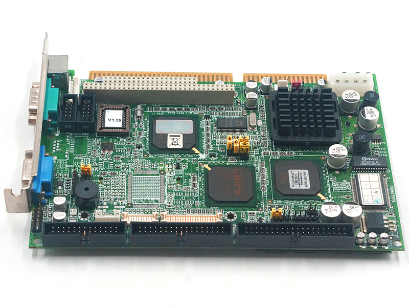 Placa base Advantech PCA-6751