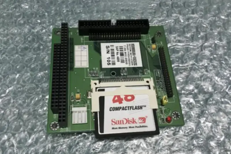 ADVANTECH PCD-1200A Tarjeta Compact Flash PC104 a CF IDE