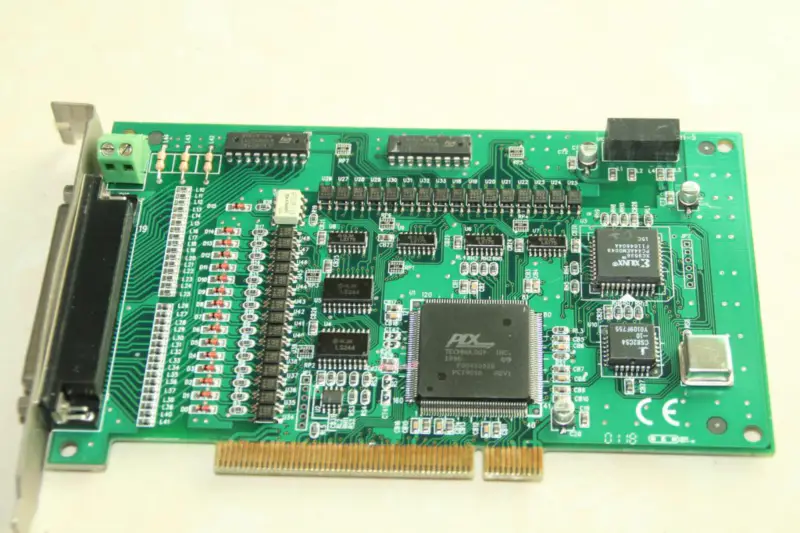 Tarjeta de adquisición de datos Advantech PCI-1750
