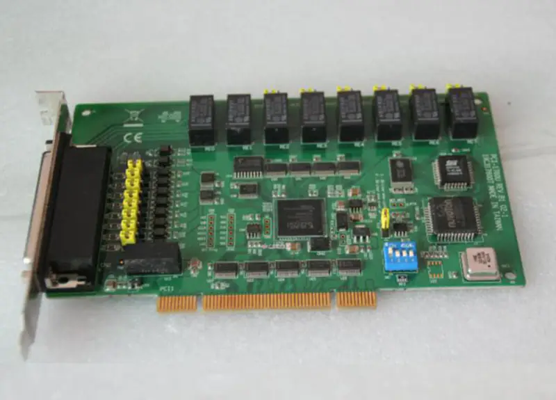 Advantech PCI-1760U REV.B1 A1 A2 Relé de 8 canales y entrada digital aislada de 8 canales Tarjeta PCI universal