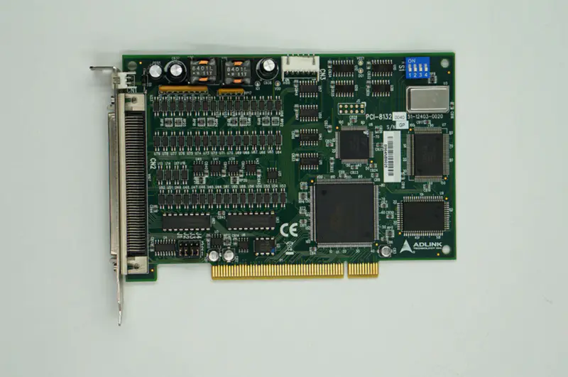 Tarjeta DAQ ADLINK PCI-8132
