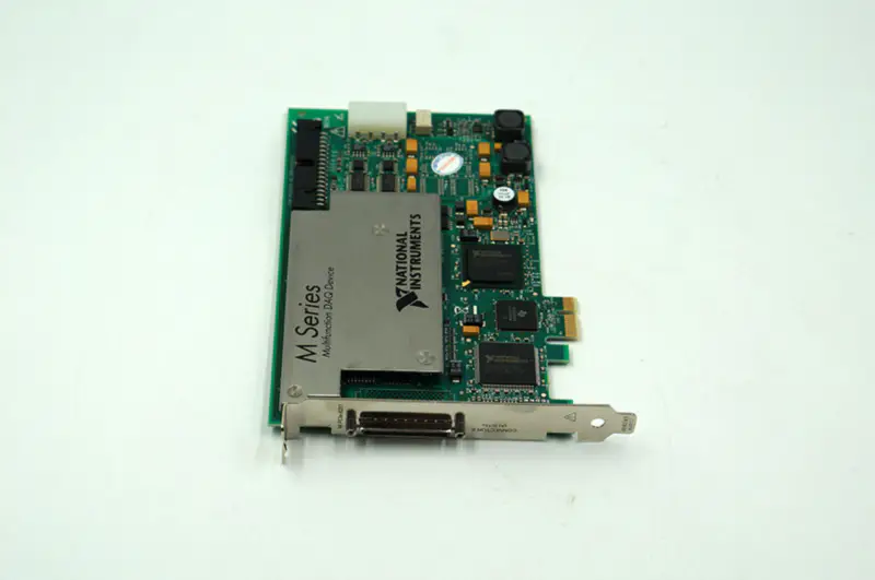 Tarjeta DAQ NI PCIE-6251