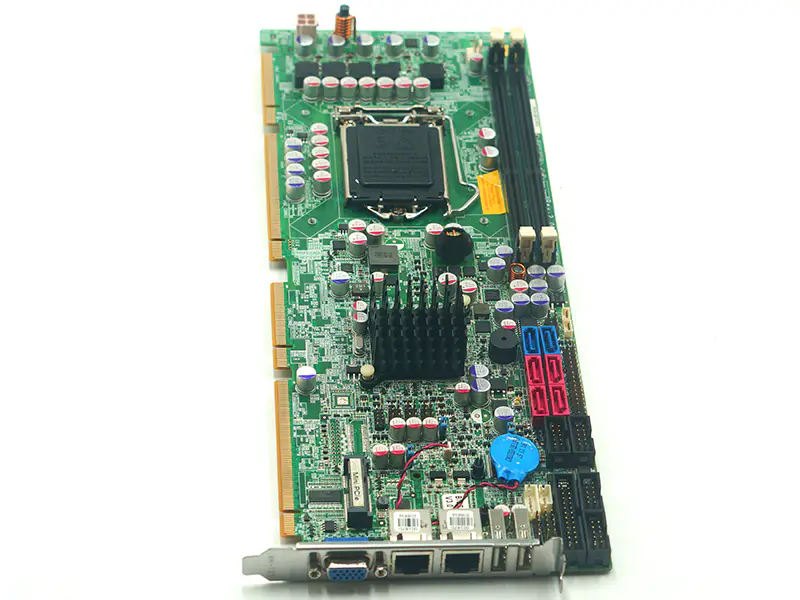 Placa base IEI PCIE-Q670-R20