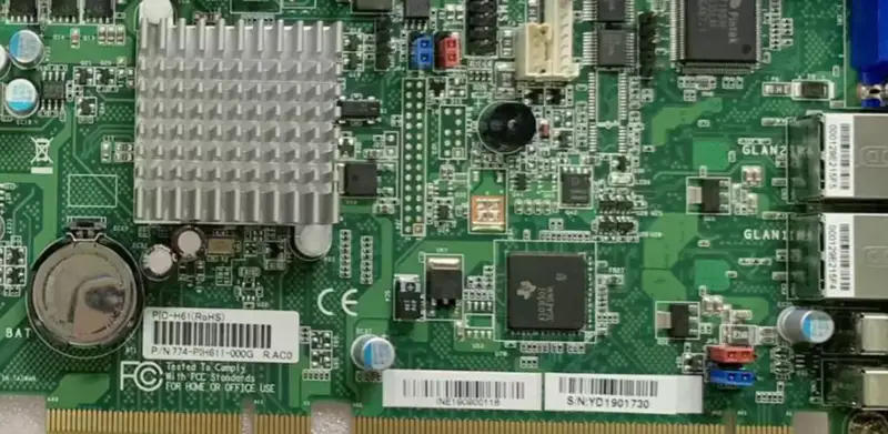 Placa base industrial DFI PIC-H61