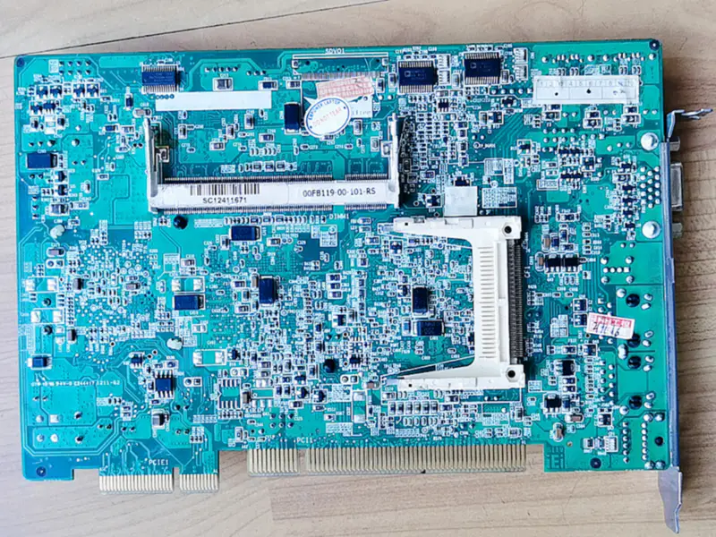 Placa base IEI PICOE-945GSE-N270-512MB-R10