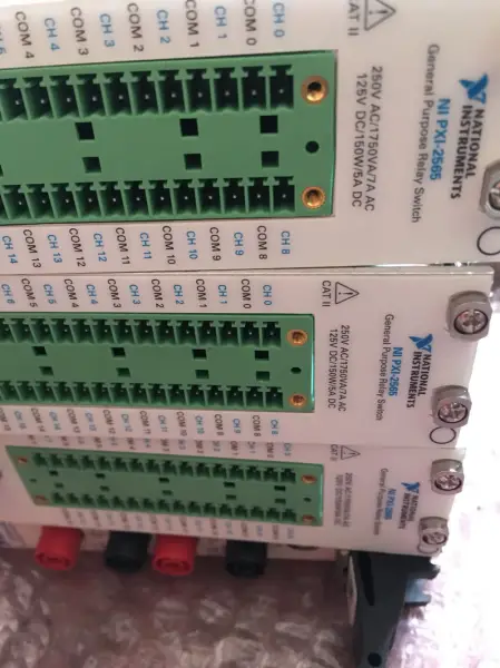 NI PXI-2565 777754-01 Módulo de Relés PXI