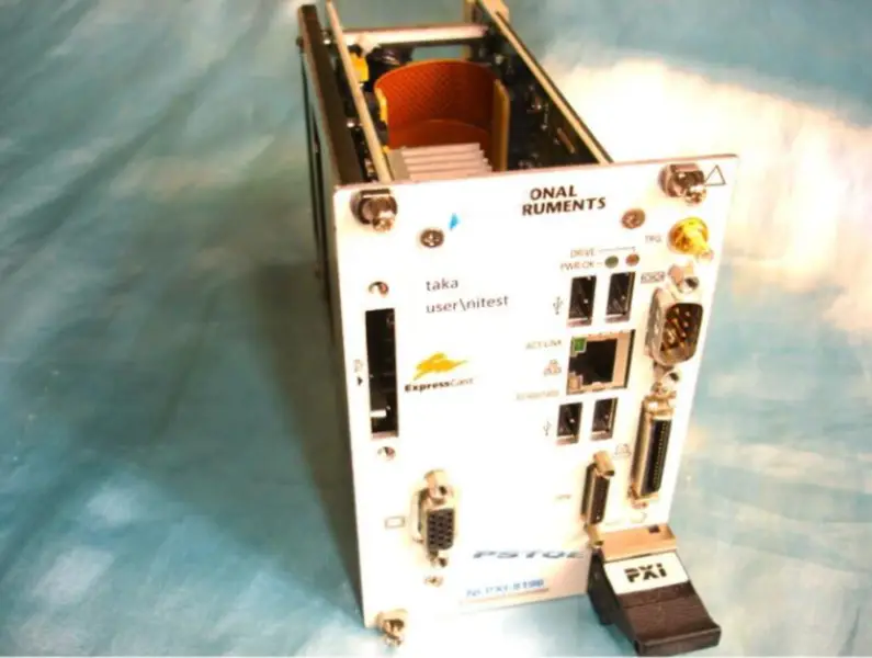 Tarjeta DAQ NI PXI-8196