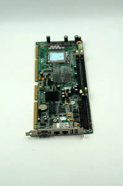 Portwell ROBO-8913VG2AR-VA BIOS:R1.00 B9305373AB18913821 placa base industrial