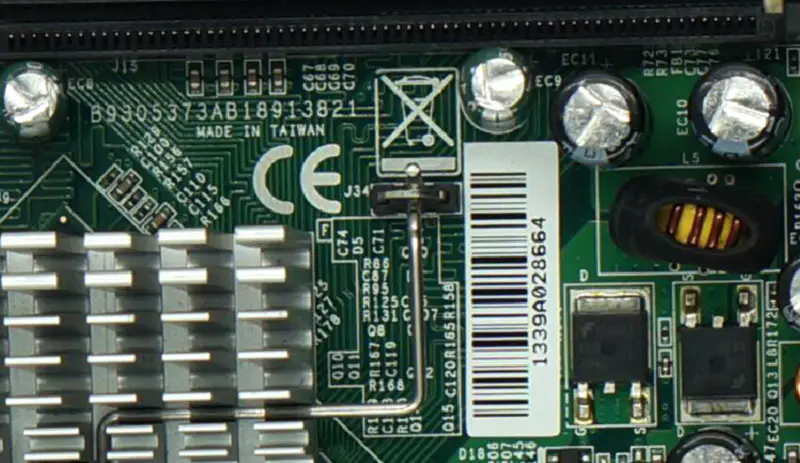 Portwell ROBO-8913VG2AR-VA BIOS:R1.00 B9305373AB18913821 placa base industrial