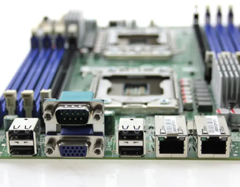 Placa base TYAN S7002G2NR-LE