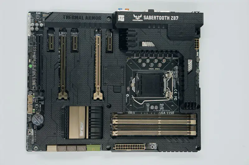 Placa base Asus SABERTOOTH Z87 LGA1150 DDR3 64GB