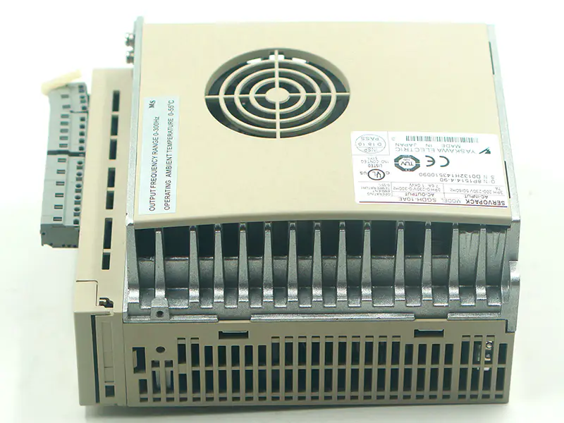 Yaskawa SGDH-10AE Servo Drive Industrial Ect 200-230V 1kw