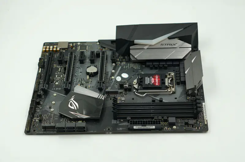 Placa base de sobremesa Asus ROG STRIX Z270F GAMING